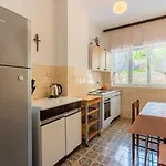 Apartamento Mici 1 *